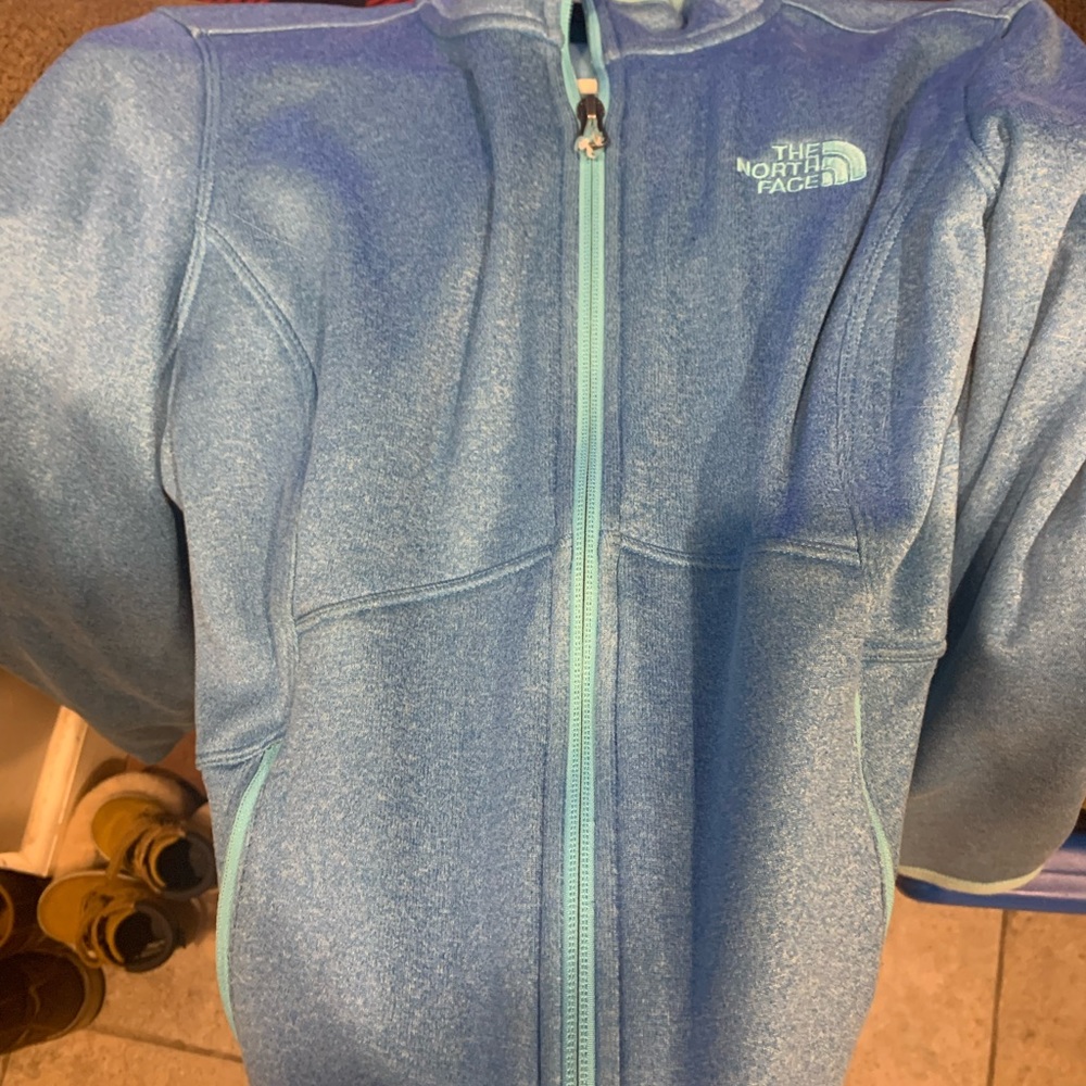 Gorgeous blue north face NEW Agave!